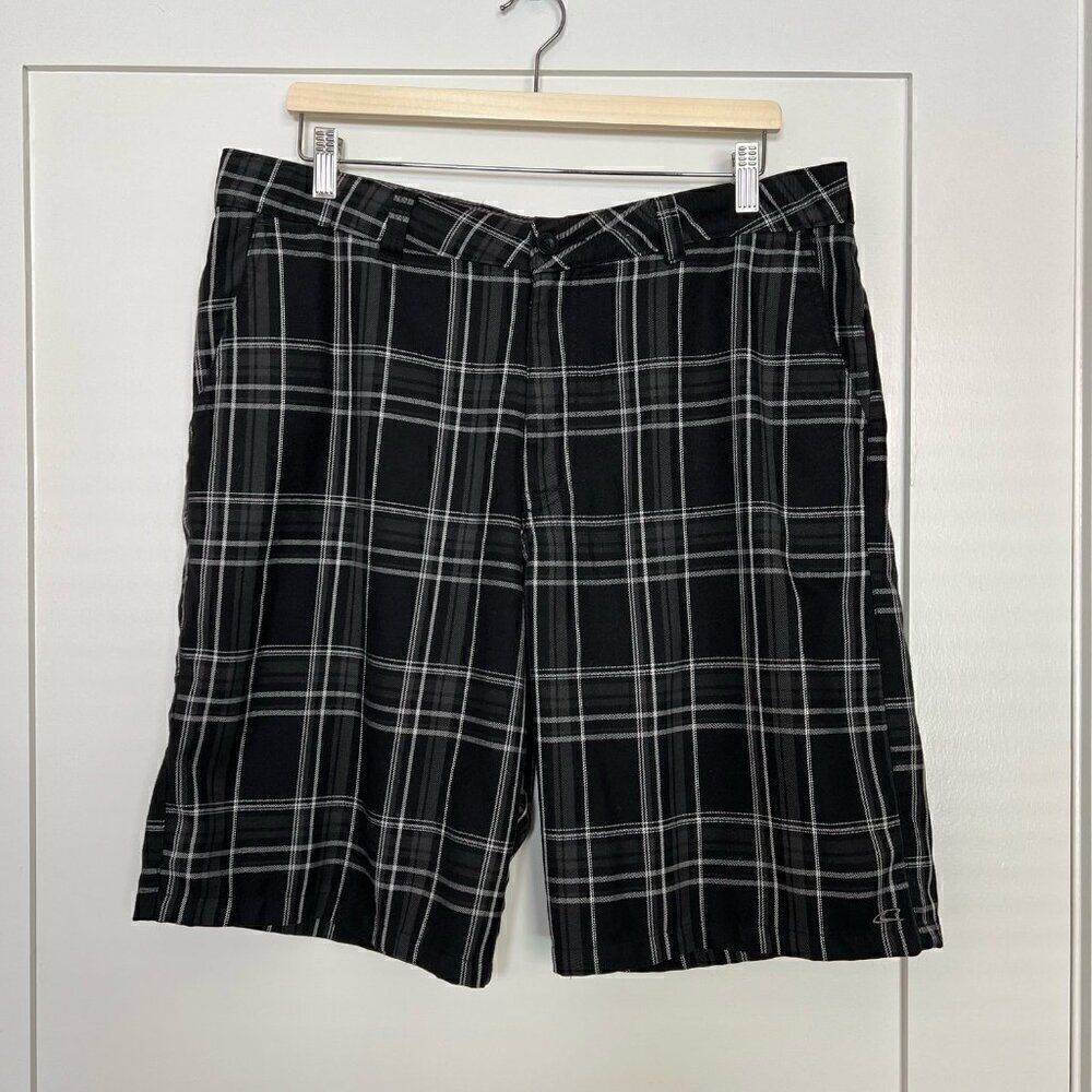 O'Neill Mens Shorts Size 36 Chino Flat Front Black Plaid Pockets